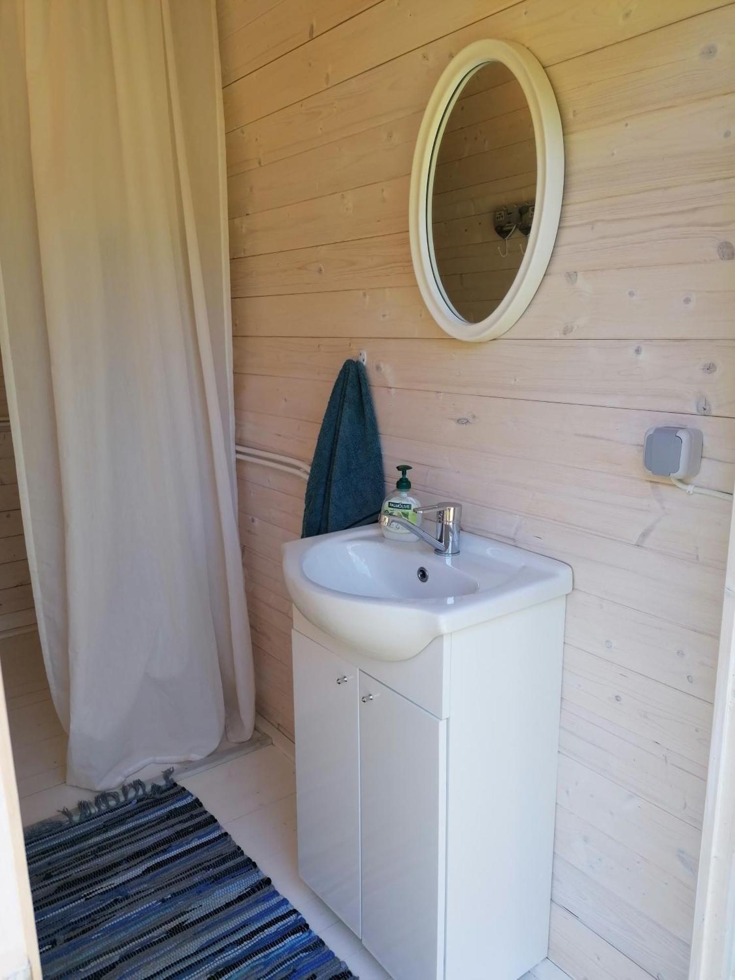 Jaagu Majad Hotell Suuremoisa  Rom bilde